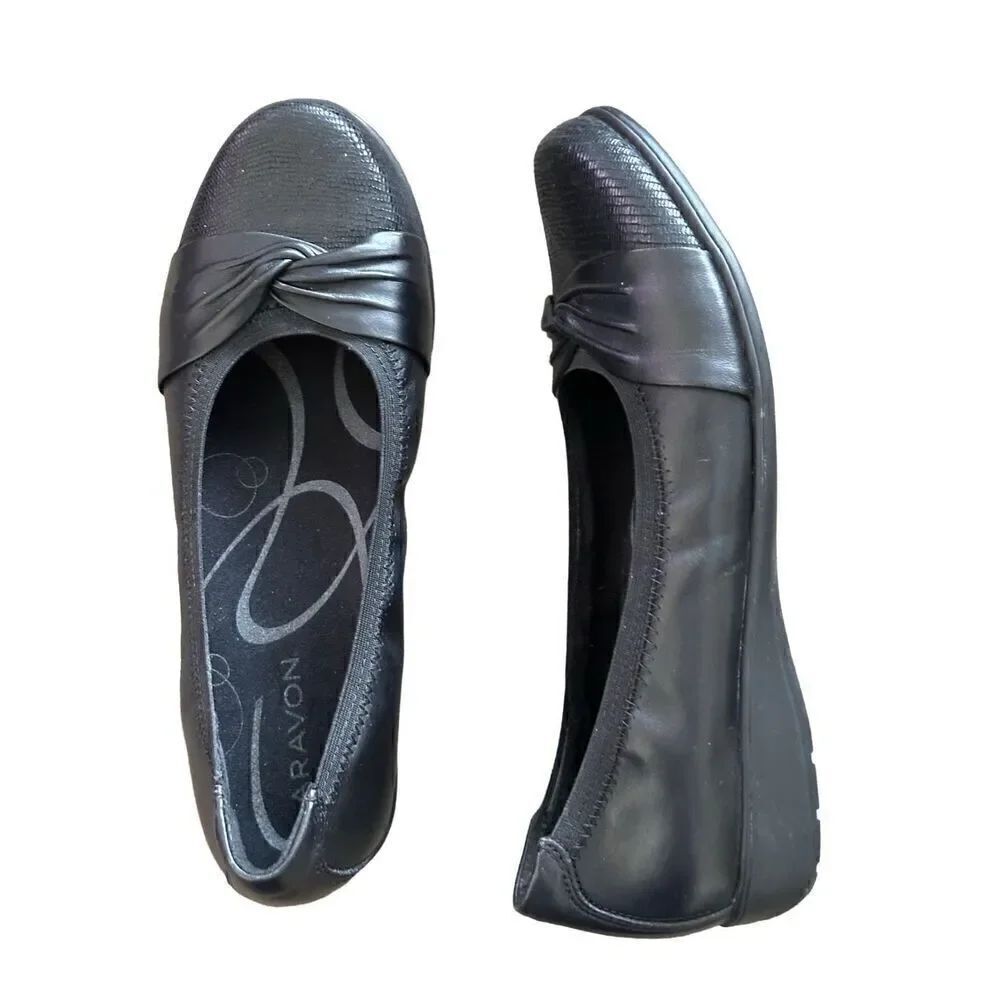 Aravon Black Leather Flats Size 10